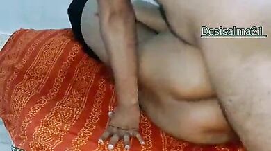 Virgin girl ki kirayedaar se dhasu Hindi sex masti clip