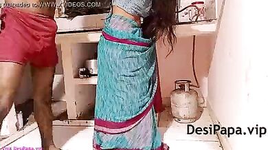 Kitchen mai sexy bhabhi aur padosi ka doggy sex