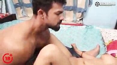 Punjabi bhabhi ki sexy chudai uske pati ke chote bhai se