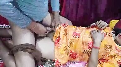 Chudakad mausi ka ghar par papa se sexy chakkar