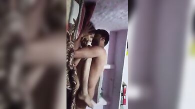 Bahan ki hot saheli ke kamasutra sex ki mast porn clip