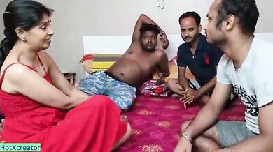 Pati ne 2 doston ke saath bibi se threesome group sex kia