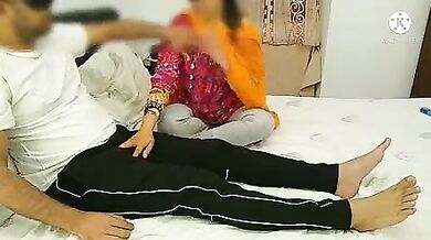 Daddy aur sexy mausi ke hardcore fuck ki mast Hindi bf