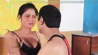 Sexy mausi aur mere papa ki Hindi chudai masti ka xxx